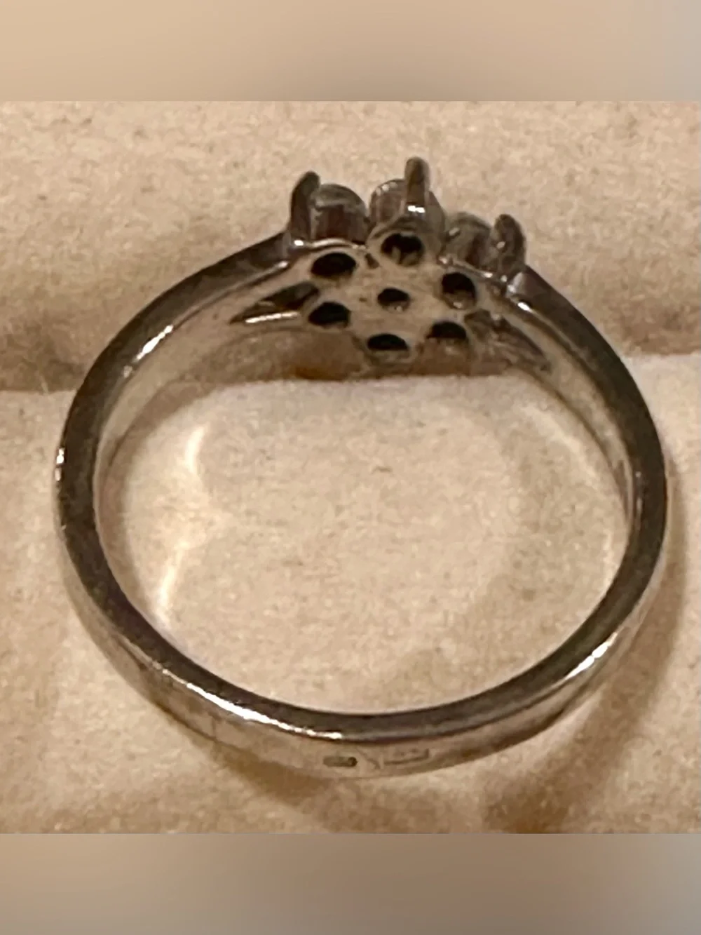 Classic Sterling Silver Flower Cluster Ring with Clear Stones- Size 9